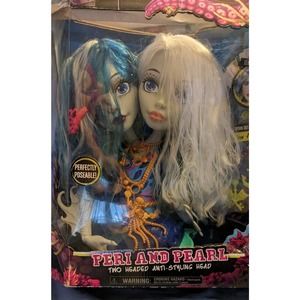 Monster High Peri and Pearl Serpentine Styling Head 2 Headed Doll 30+ pc Set NIB